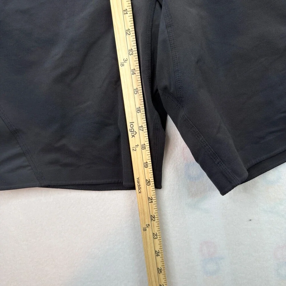 The North Face Mens 34 Black Board Shorts Swim Trunks Zip Pockets Drawstring
